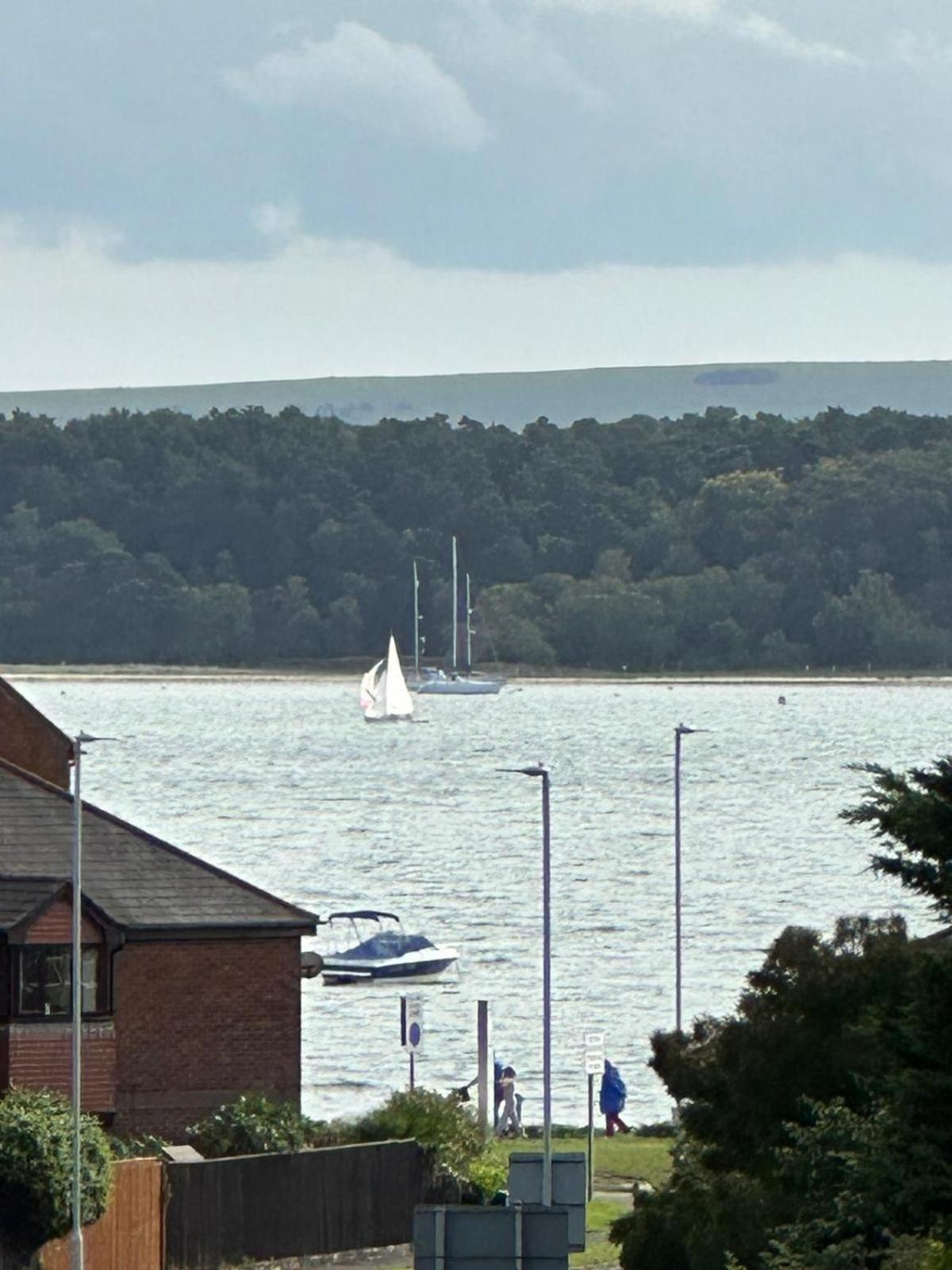 Brownsea Island View Penthouse Apartment Poole Ngoại thất bức ảnh
